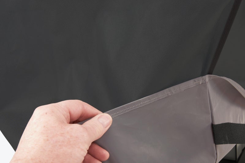 برويل كينغ غطاء للشواية مصنوع من البوليستر مقاوم للطقس، يتم إغلاقه بواسطة الخطاف والحلقة، بلون اسود وبمقاس 51 انش - Image 4