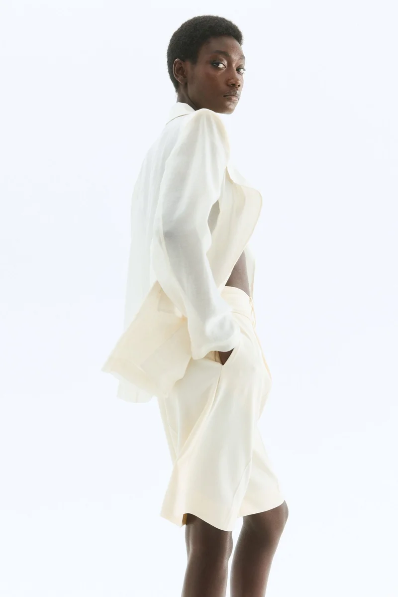 اتش اند ام شورت برمودا من الجيرسيه