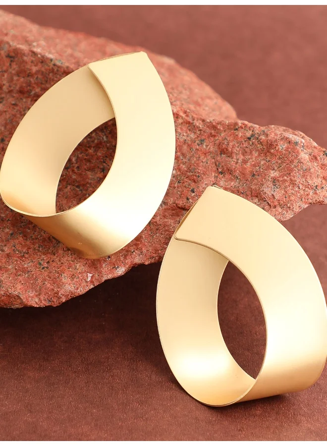 SOHI Casual Artificial Drop Earring Jewellery