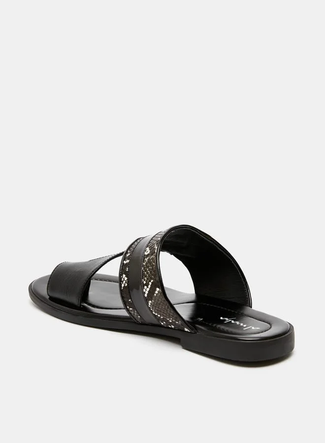 Al Waha Men Textured Slip-On Arabic Sandals