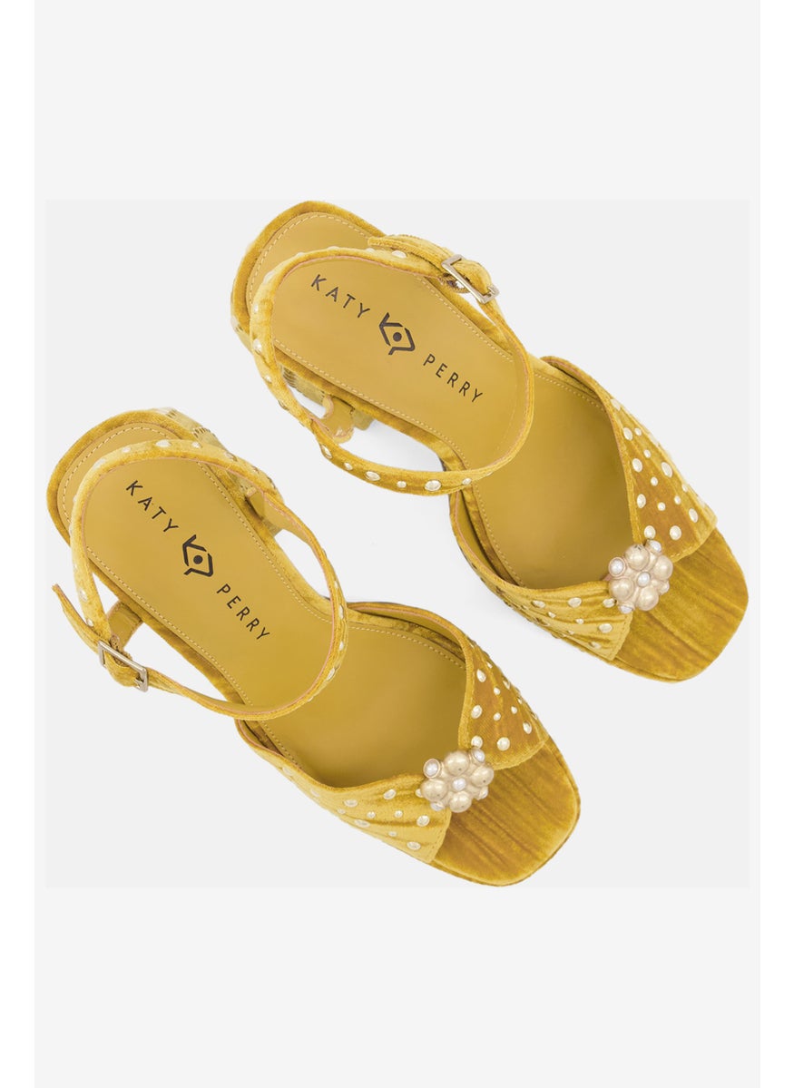 Katy Perry Women Medium The Meadow Adjustable Buckle Closure Sandals, Gold  - Image 4