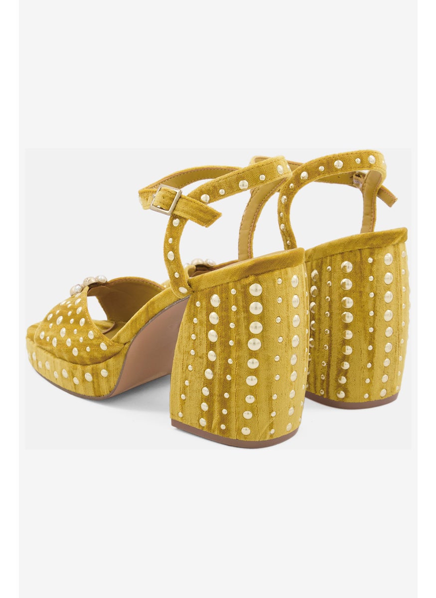 Katy Perry Women Medium The Meadow Adjustable Buckle Closure Sandals, Gold  - Image 2