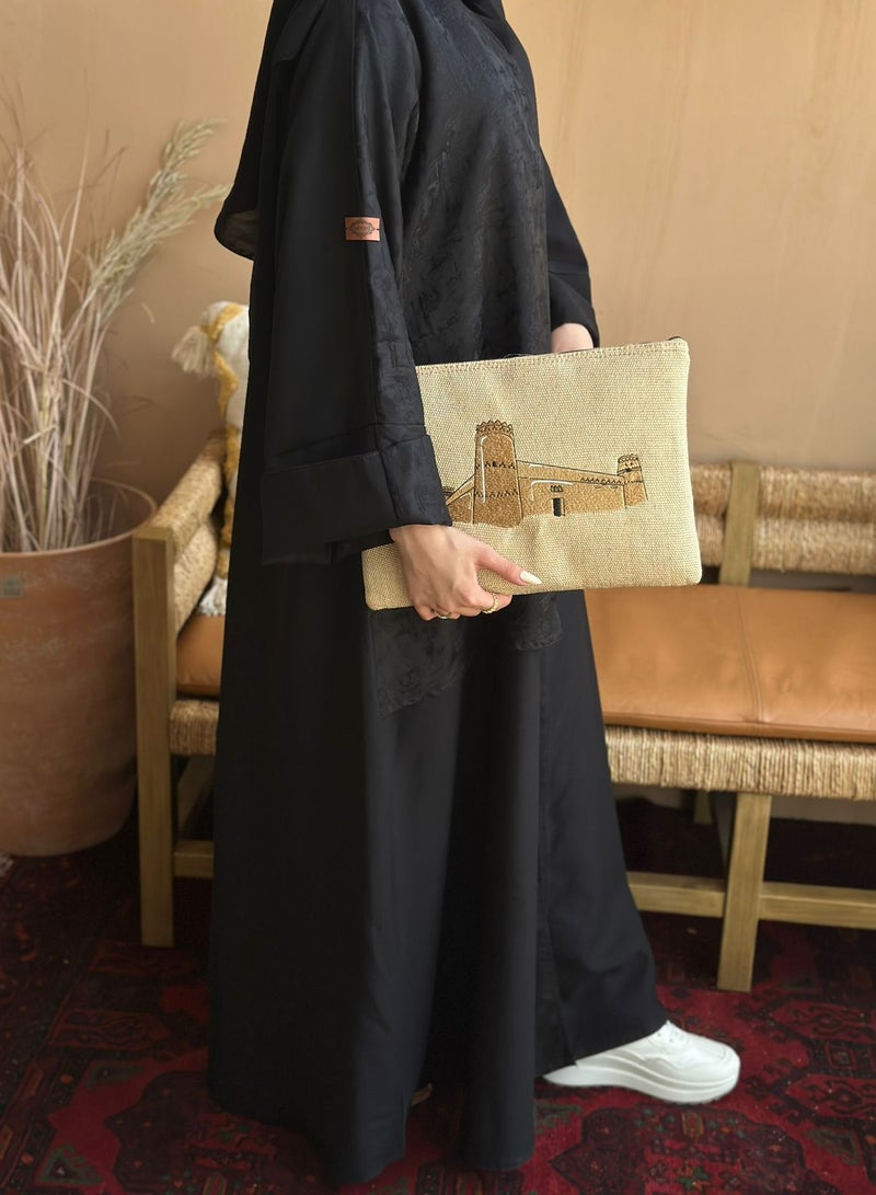 Qasr Al Masmak pouch is suitable for iPad and books, with an exclusive and luxurious design - Image 1