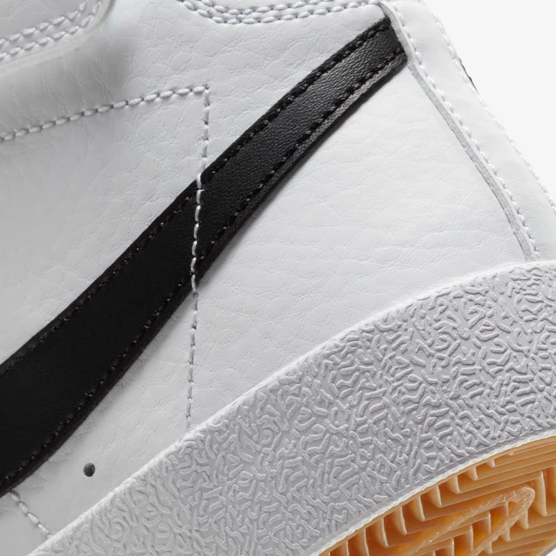 Nike Kids' Blazer Mid '77 Shoes