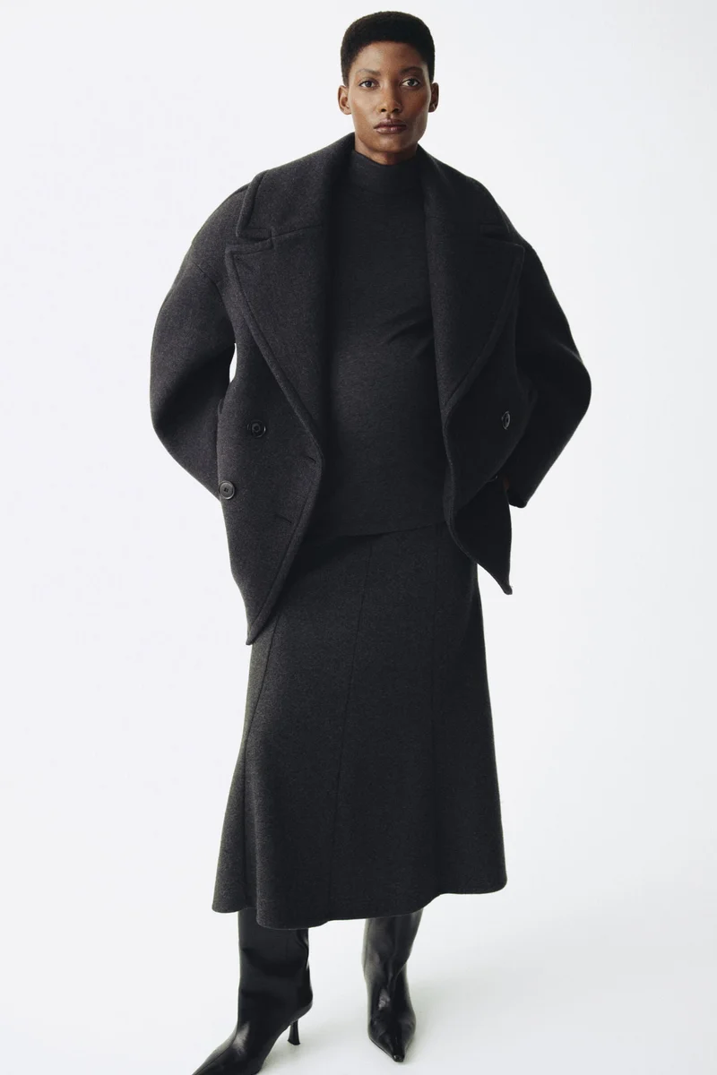 اتش اند ام بلوزة بقبة مرتفعة من تشكيلة ماما