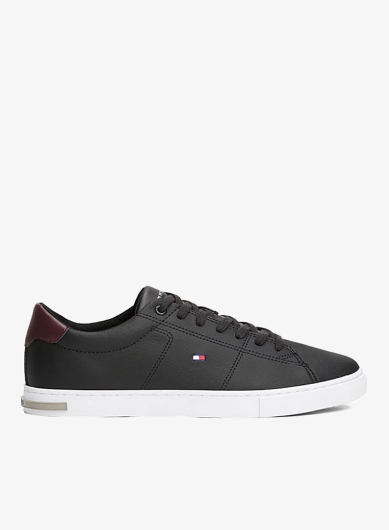 TOMMY HILFIGER Essential Leather Vulcanised Sneakers