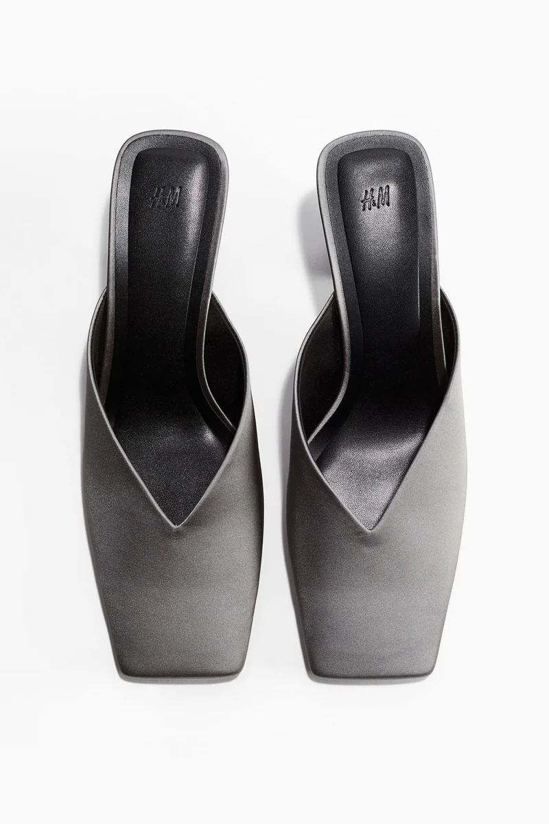 اتش اند ام Cone-heel satin mules