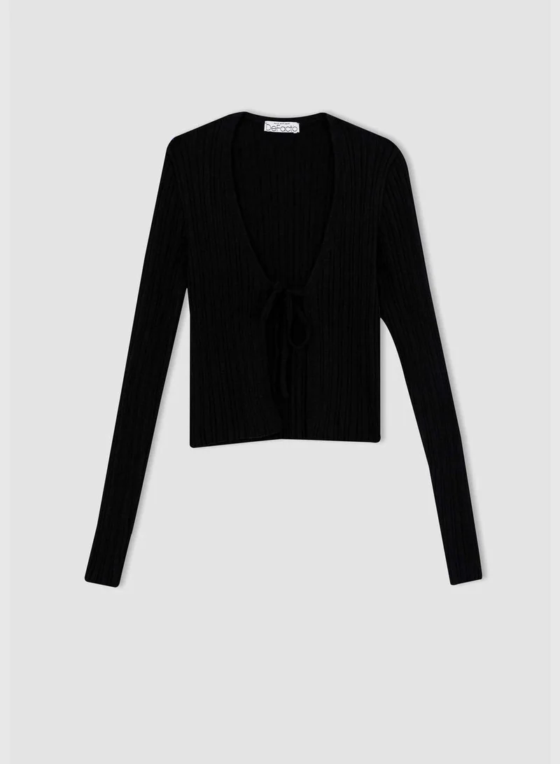 ديفاكتو Tie Front Long Sleeve Cropped Cardigan
