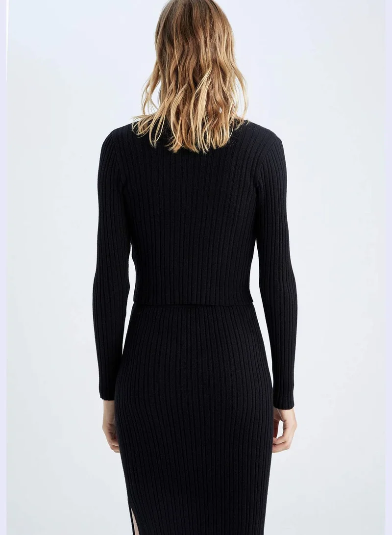 ديفاكتو Tie Front Long Sleeve Cropped Cardigan