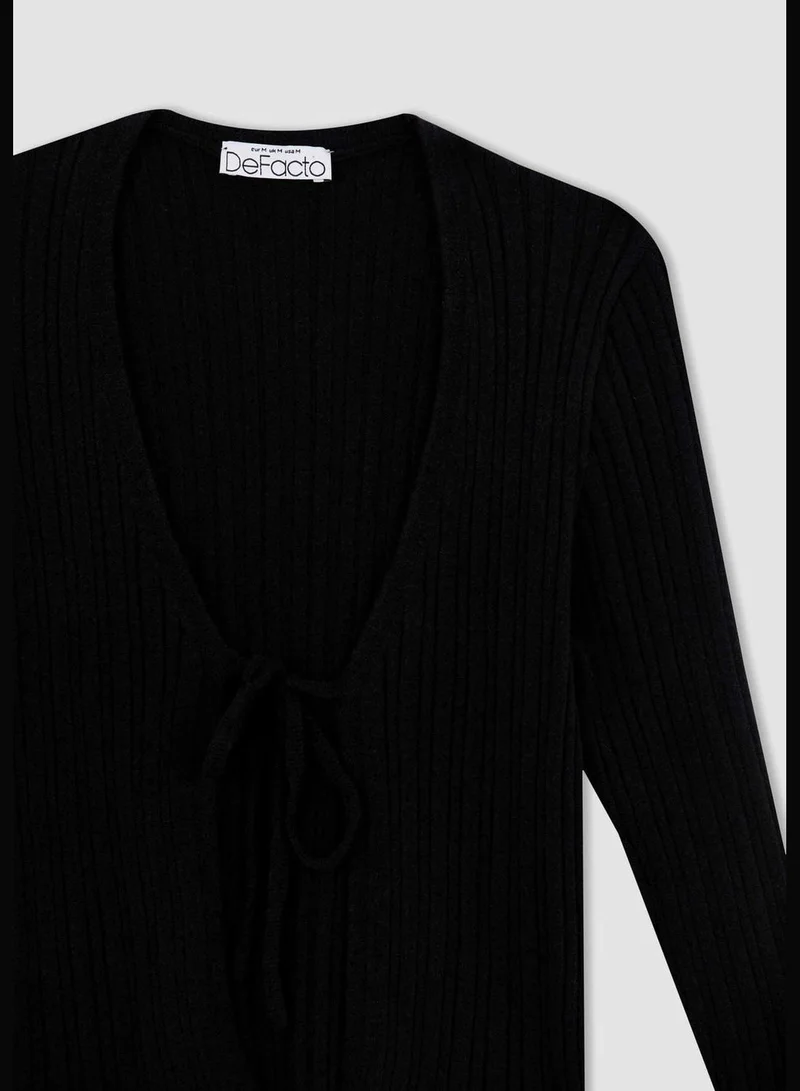 ديفاكتو Tie Front Long Sleeve Cropped Cardigan