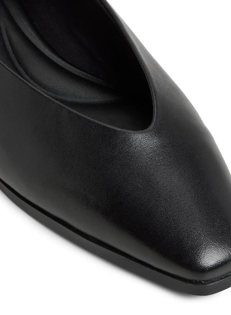 ALDO Pointed Toe Pumps