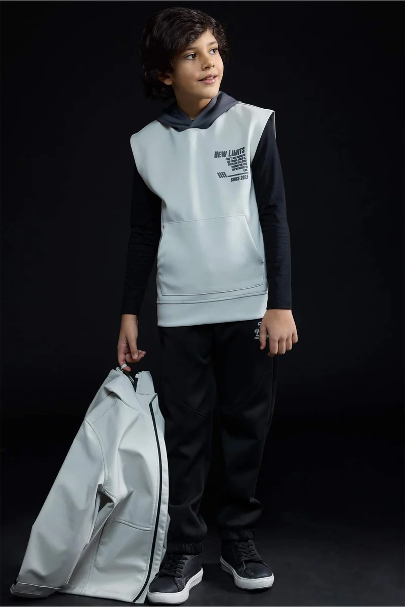 ديفاكتو Boy Printed Scuba Fabric Hoodie