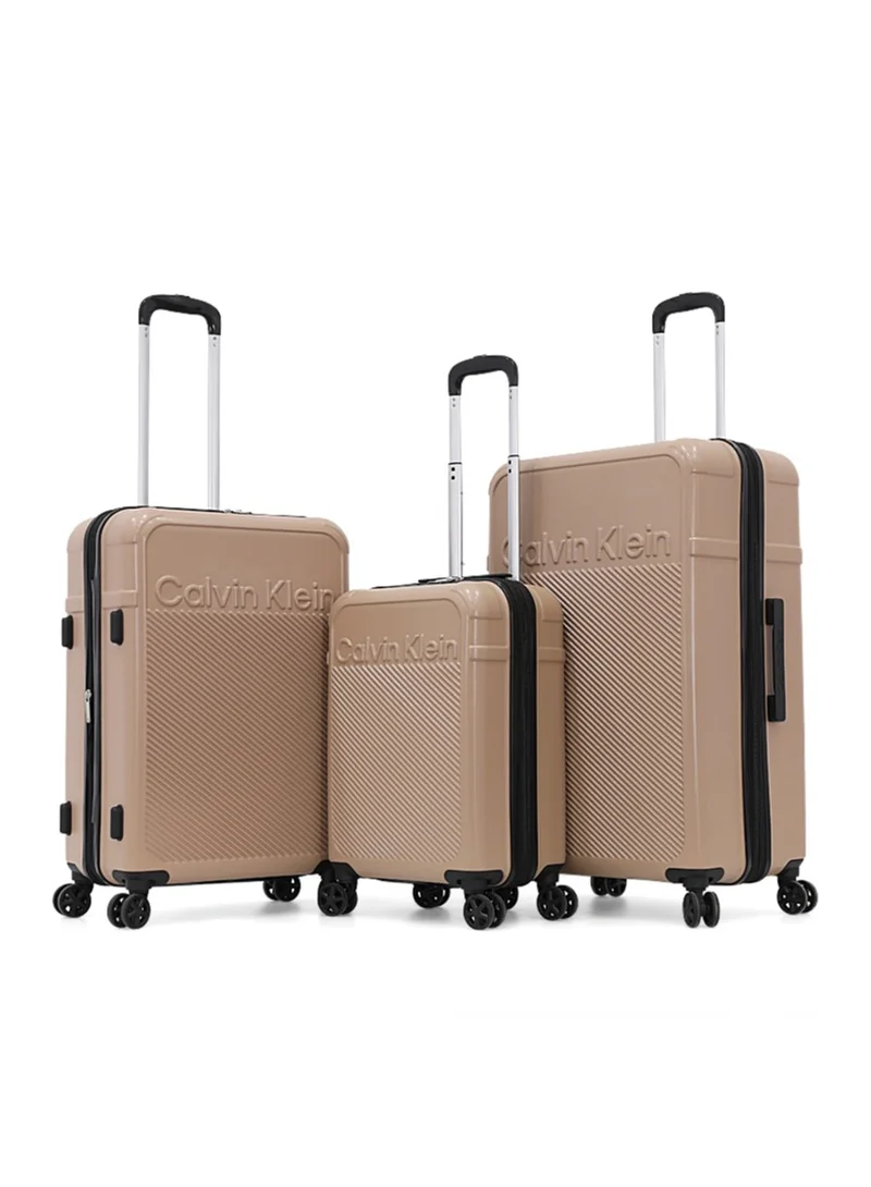 كالفن كلاين طقم حقائب سفر كالفن كلاين ثلاث قطع صلبة بعجلات دوارة وقفل  قابلة للتوسيع للسفر
