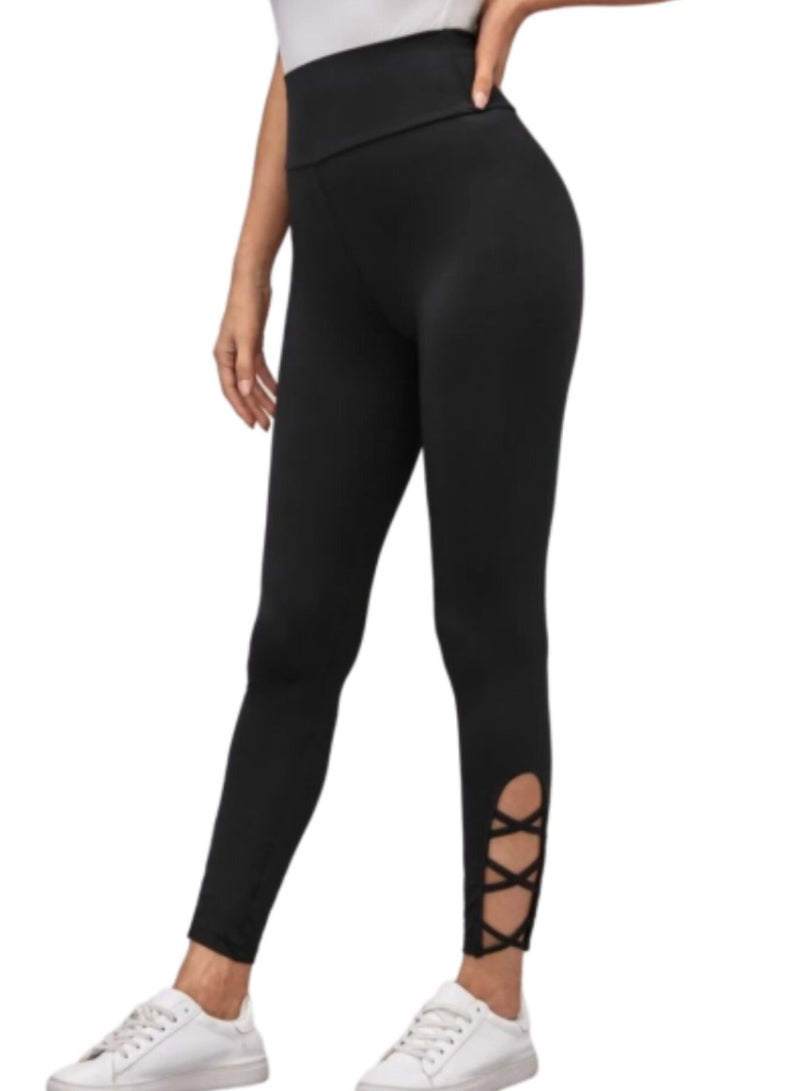 High Waisted Leggings with a Geometric Pattern at the Bottom  - Image 3