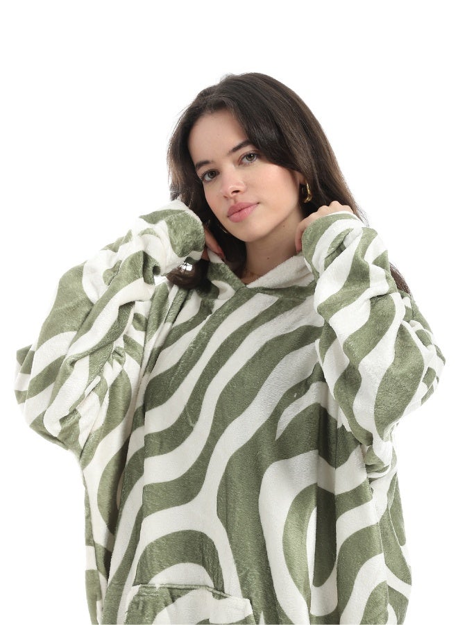 سنوز، دفاية قابله للارتداء سنوز أوفر سايز مع غطاء للرأس، تصميم دارك جرين ويفز - Image 3