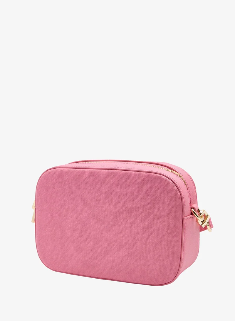 كيارا فيراغني ٢٤بي-٧٦إسبي٤بي إف٢