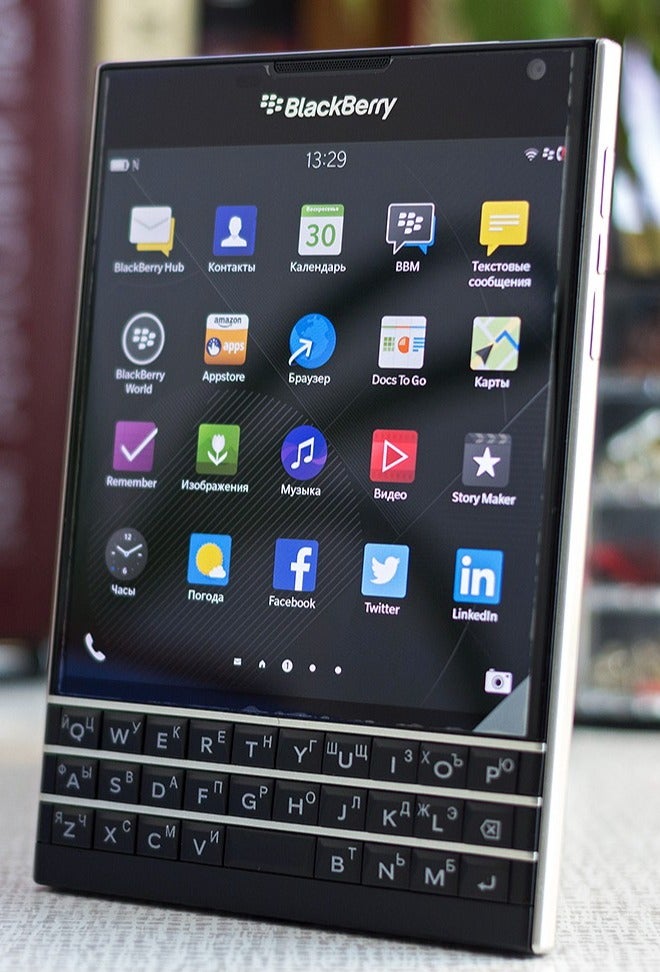 Blackberry Passport Black - Image 3