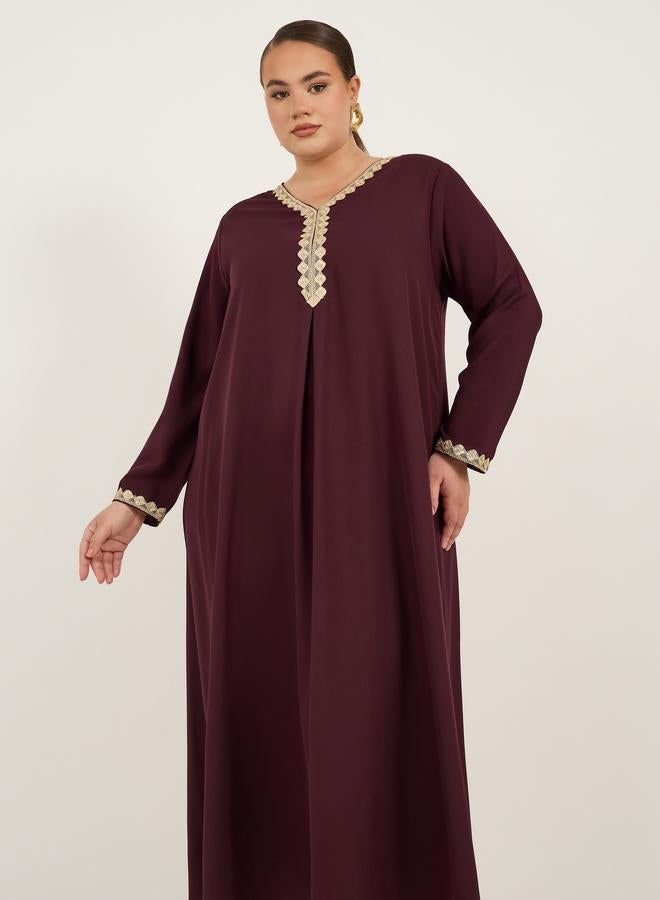 Styli Styli Plus Size Lace Detail V Neck Flared Hem Jalabiya  - Image 3