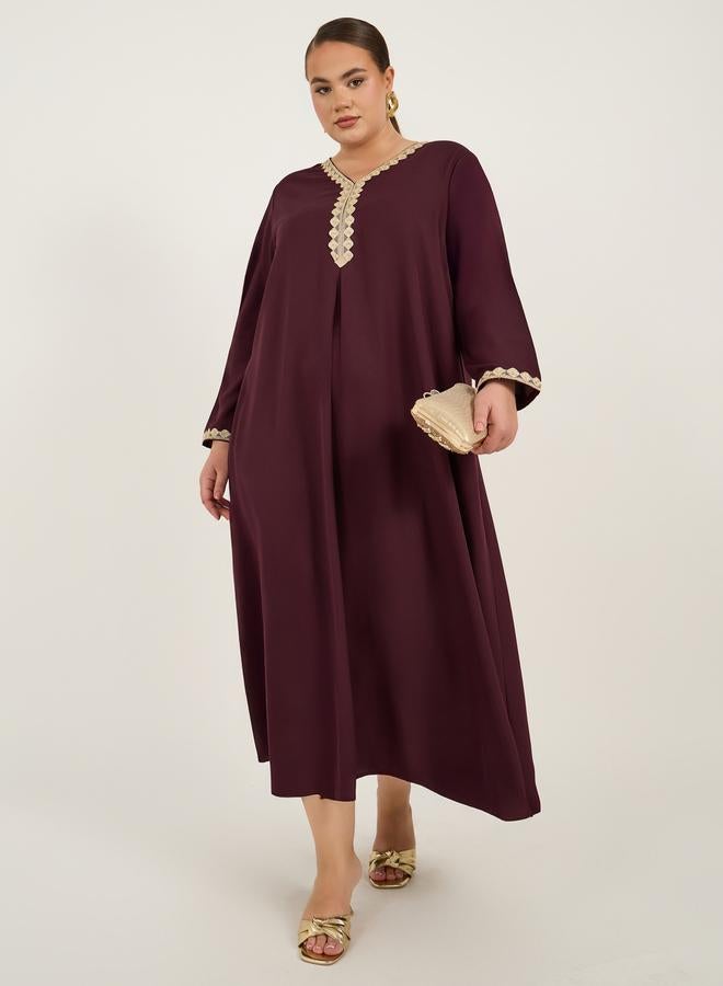 Styli Styli Plus Size Lace Detail V Neck Flared Hem Jalabiya  - Image 1
