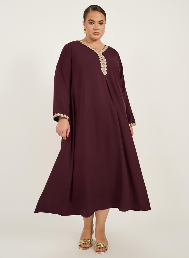 Styli Styli Plus Size Lace Detail V Neck Flared Hem Jalabiya  - Image 2