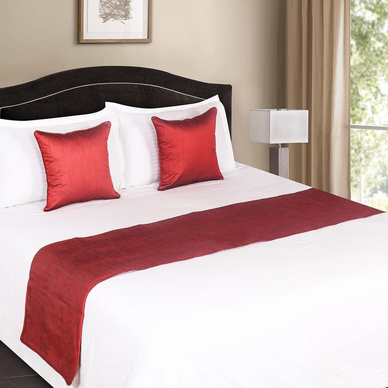 Décor Bed Runner Set with 2 Cushion Covers (16x16) – Hotel-Style, Colorfast & Machine-Washable – Fits Queen/King – Champagne Beige Diamond (Pattern)