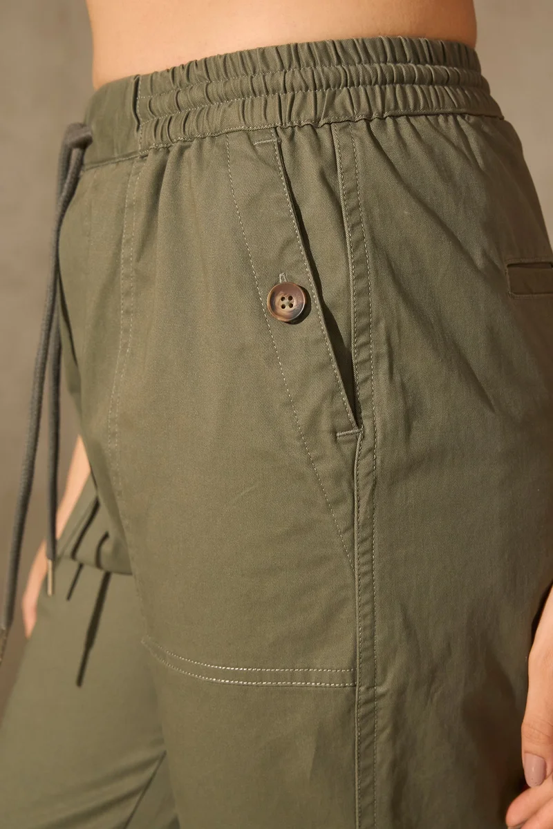 Virgio Virgio Women Straight Fit High-Rise Trousers