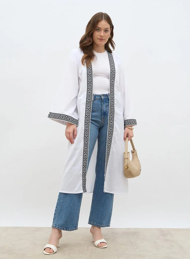 Styli Styli Regular Fit Embroidered Edge Midi Kimono