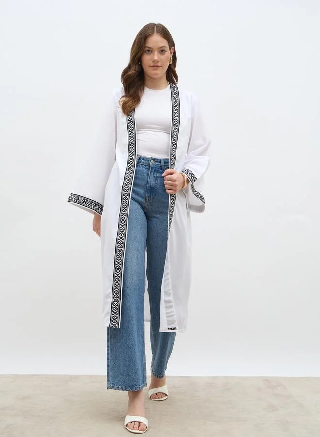 Styli Styli Regular Fit Embroidered Edge Midi Kimono
