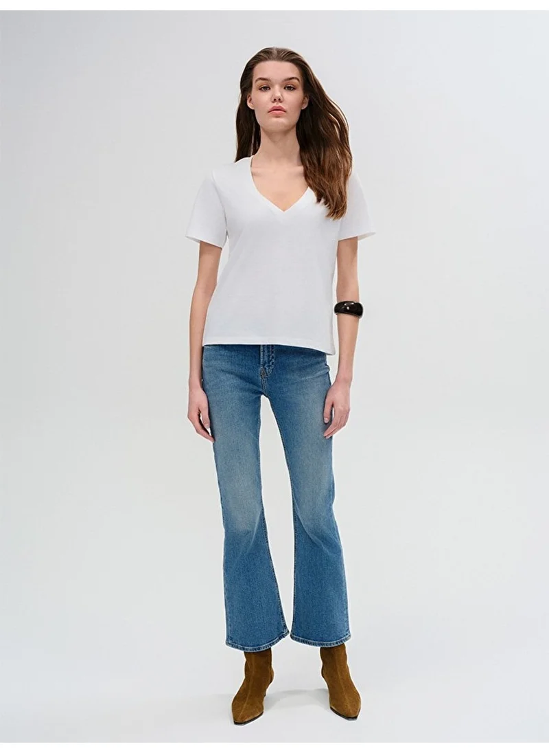 ال تي بي White T-Shirt