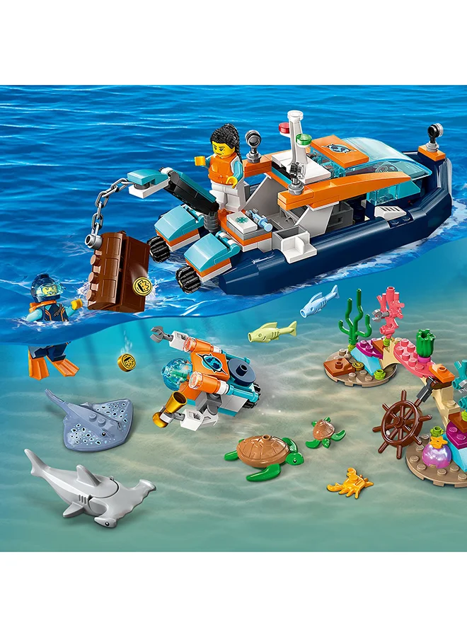 ليغو City Explorer Diving Boat 60377 Building Toy Set; Ocean Playset for Ages 5+; Includes a Coral Reef Setting, Mini-Submarine, 3 Minifigures and Manta Ray, Shark, Crab, 2 Fish and 2 Turtle Figures (182 Pieces)