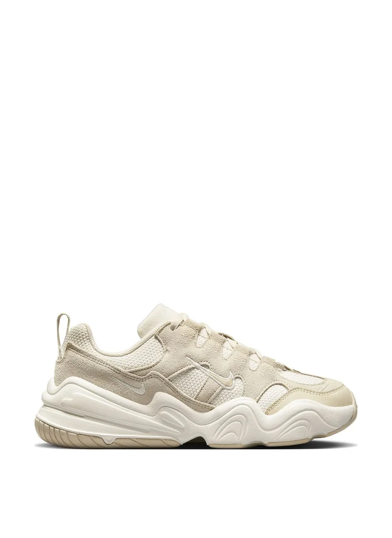 Nike Tech Hera