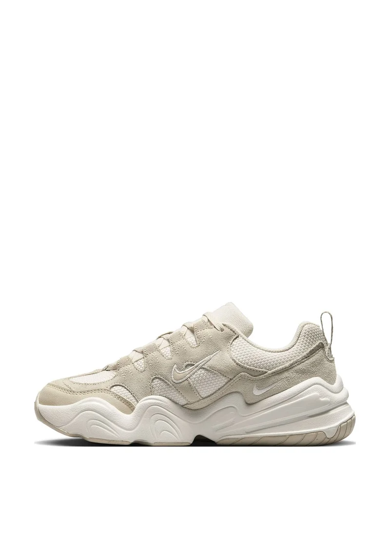 Nike Tech Hera