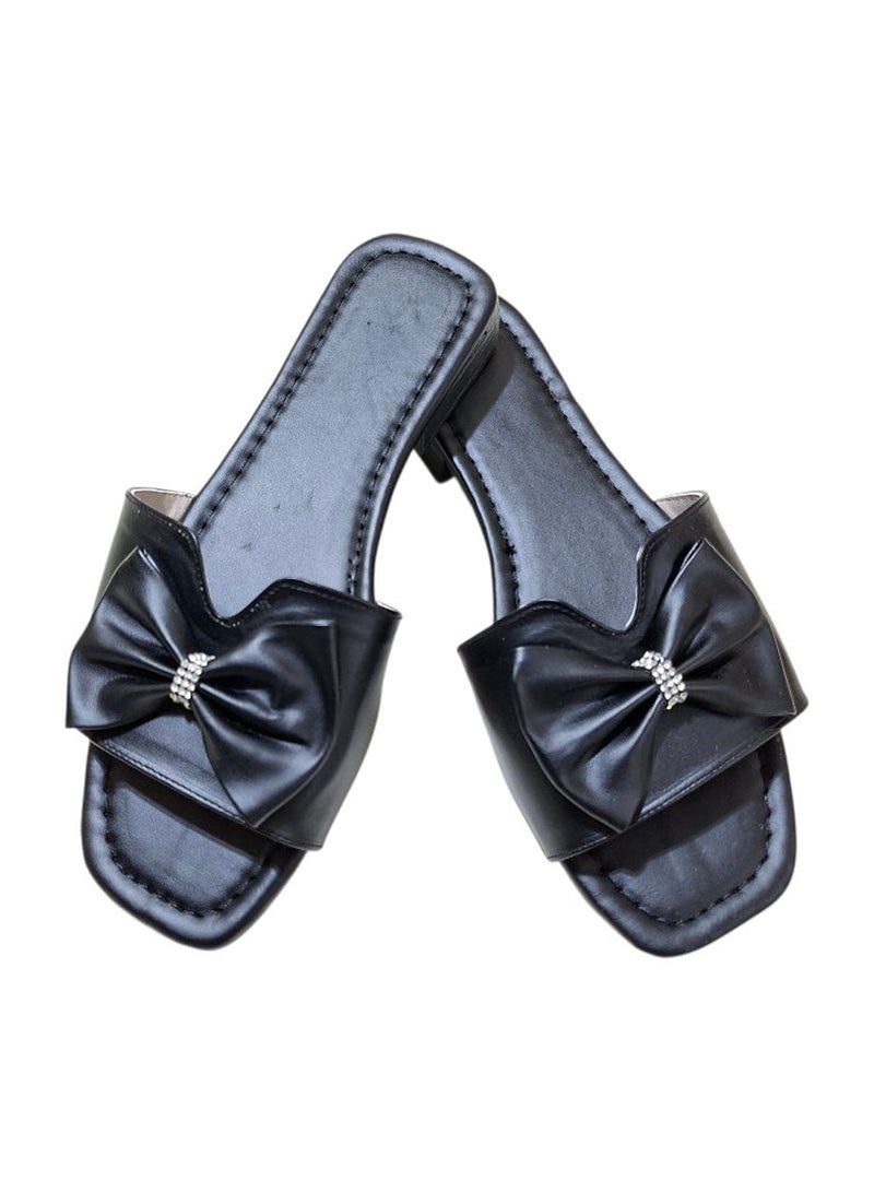 Karisma Flat Slippers With A Nicely Designed Bowtie - Image 1