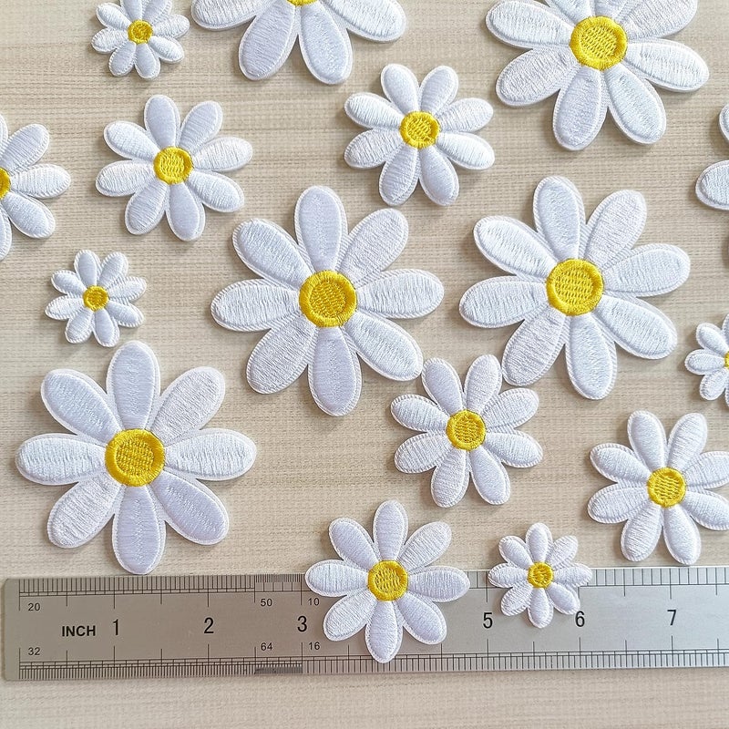 MISDONR 15Pcs Daisy Flower Iron On Patches 3 Sizes, Cute Embroidery Applique Patches for Girls Clothes Hats Bags Jackets Jeans DIY Decoration - Image 3