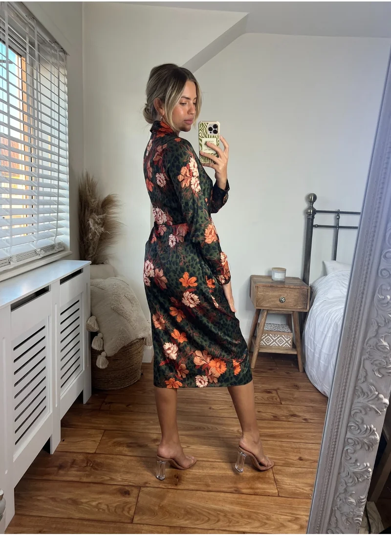 ستايل تشيت Cassie Tie Front Midi Dress