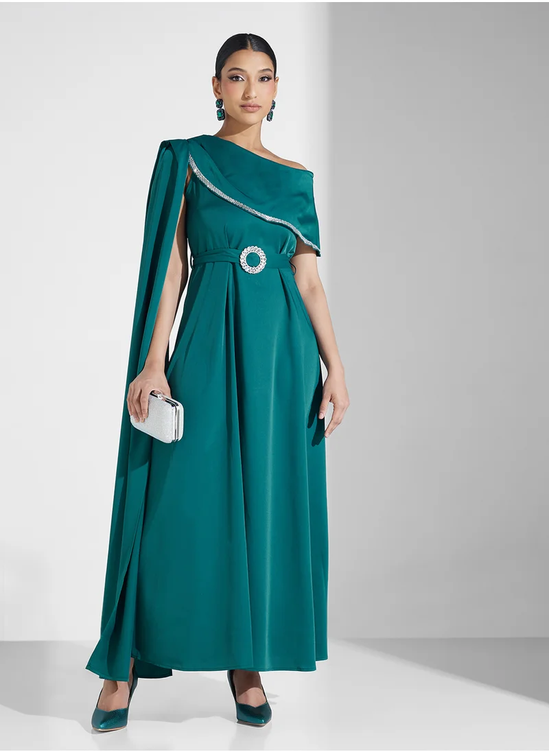 Khizana Dress With Embellished Cape Sleeves