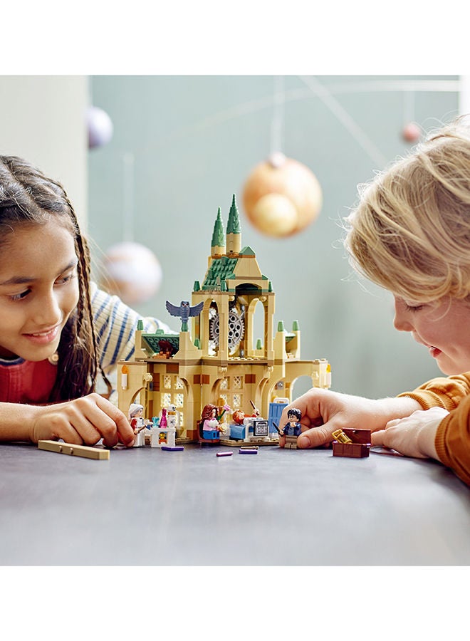 LEGO Harry Potter Hogwarts Hospital Wing  Building Kit 510 Pieces - Image 5