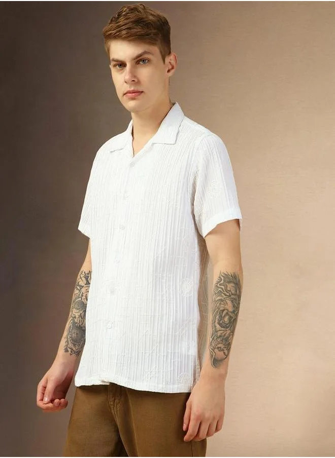 دينيس لينغو Textured Regular Fit Spread Collar Shirt by Styli