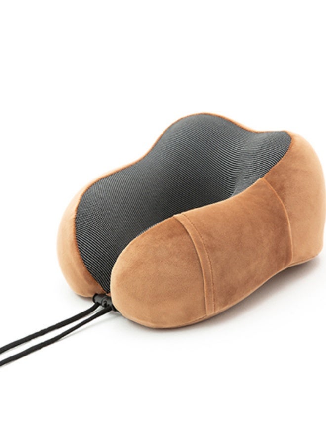 مخدة رقبة مبتكرة بجراب وسحّاب تجمع بين الراحة والتنظيم مش بس هتريح رقبتك أثناء السفر أو الجلوس الطويل، كمان هتخلي أغراضك الصغيرة في متناول إيدك. - Image 4