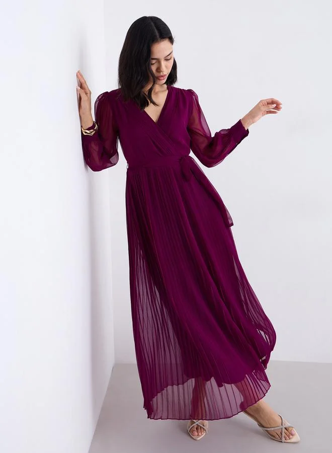 ستايلي فستان سهرة طويل مزين بكسرات