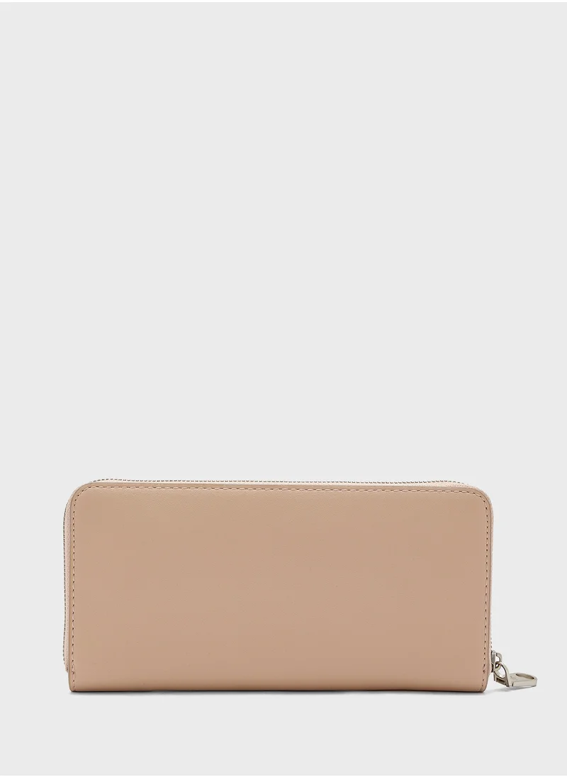 كالفن كلاين Sculpted Zip Around Wallet