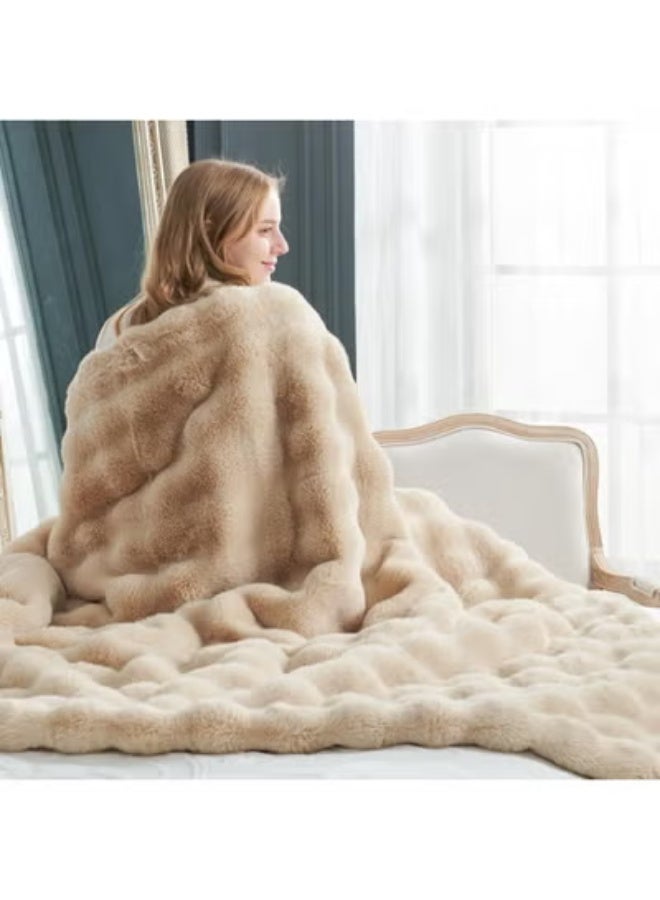 كيلا بطانية كوزي بليس المصنوعة من الفرو الصناعي للأريكة، بطانية ناعمة وسميكة من القطيفة، مناسبة لغرفة النوم وغرفة المعيشة، 70 × 100 سم - Image 5