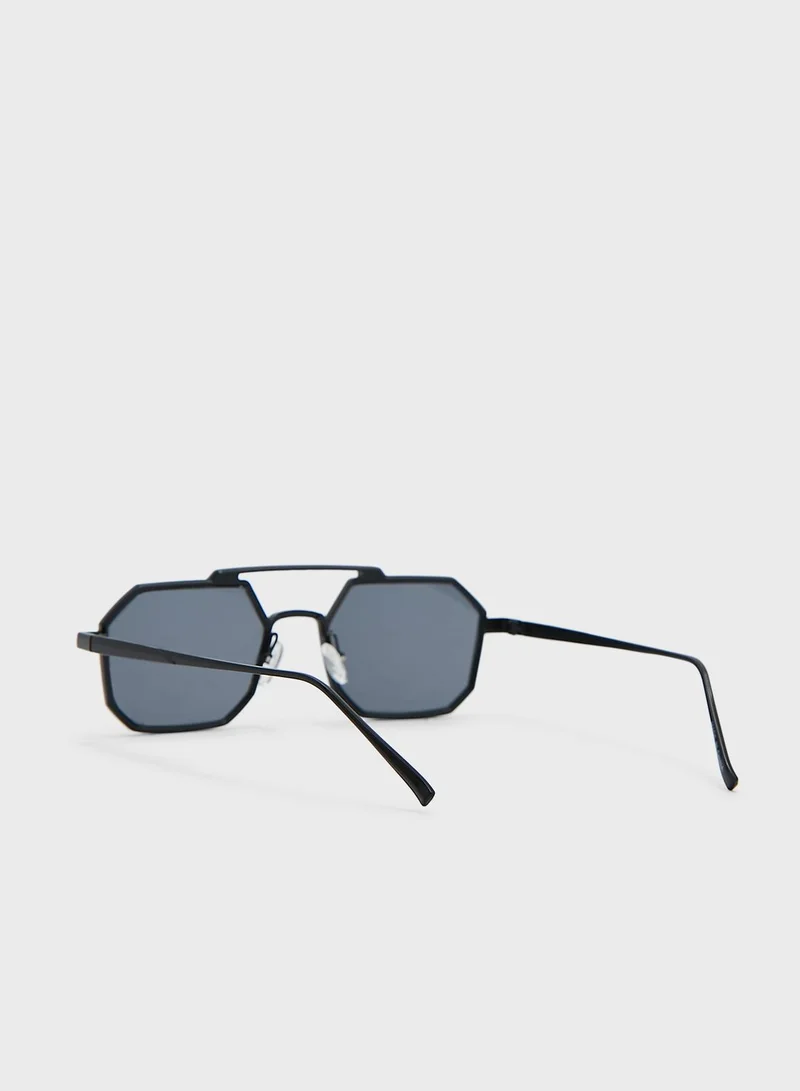 Seventy Five Casual Heptagonal Len Sunglasses