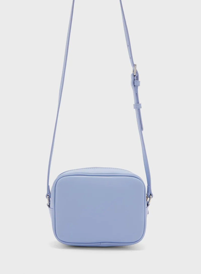 TOMMY JEANS Essential Daily Crossbody Bag