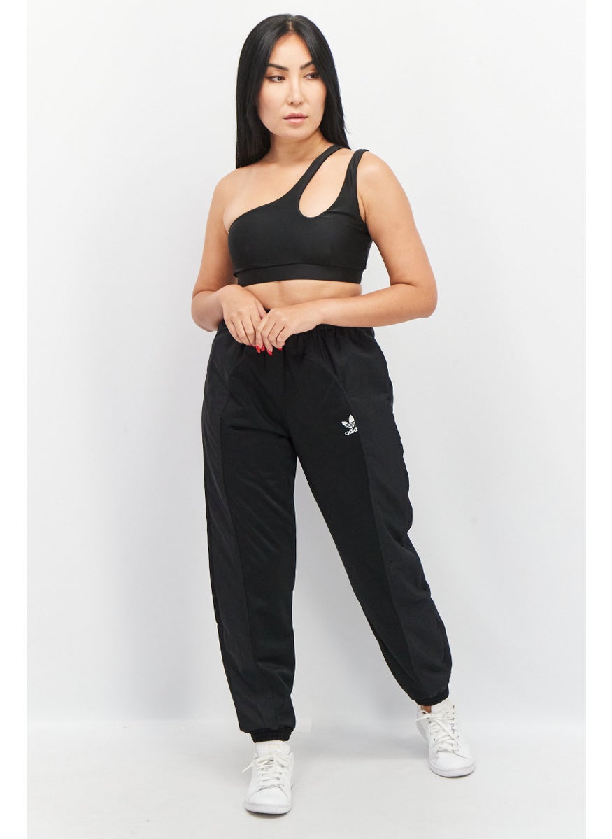 Women Loose Fit Embroidered Logo Training Pants, Black - pzsku/Z5C1D3A636A2CD50329B3Z/45/_/1737641954/c14b5c74-a2e7-43a9-9dde-80729fa77cd6