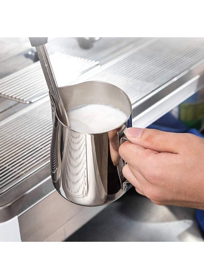 هابي هوم إبريق حليب من الستانلس ستيل بسعة 350 مل لصنع رغوة القهوة – إبريق تبخير احترافي لتسخين الحليب وصنع الكابتشينو واللاتيه والشوكولاتة الساخنة – صنبور دقيق لفن اللاتيه ومقبض مريح – آمن للغسالة وسهل التنظيف - Image 3
