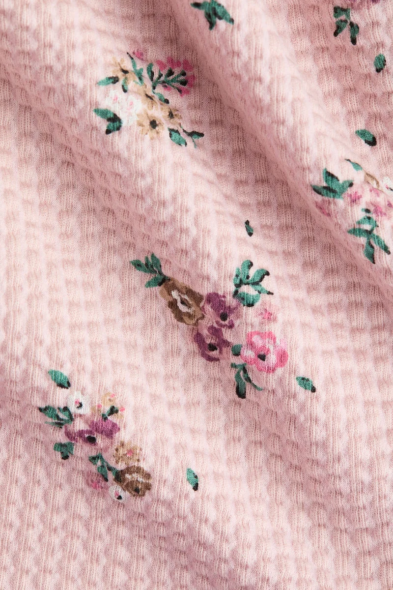 اتش اند ام فستان من الجيرسيه بارز الملمس