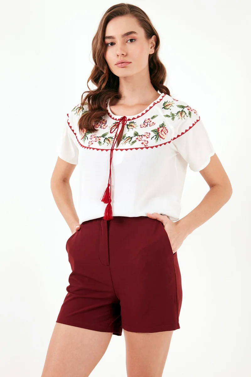 Lela Cotton Regular Fit Embroidered Blouse Women's Blouse 611BZ0259