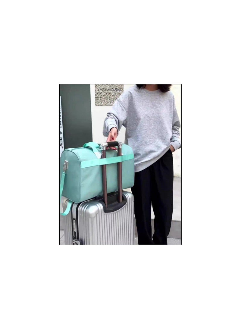 general A women's handbag with a distinctive and modern design - Image 2