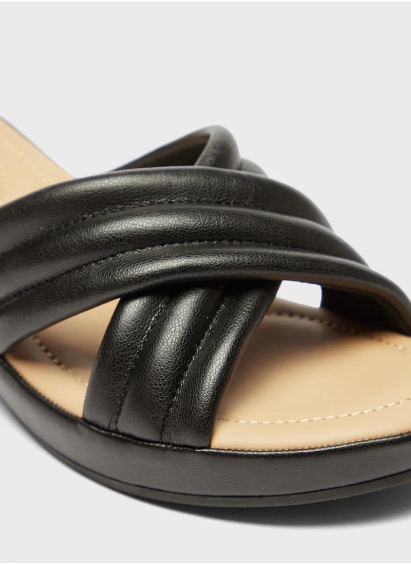Le Confort Cross Strap Mid Heel Sandals